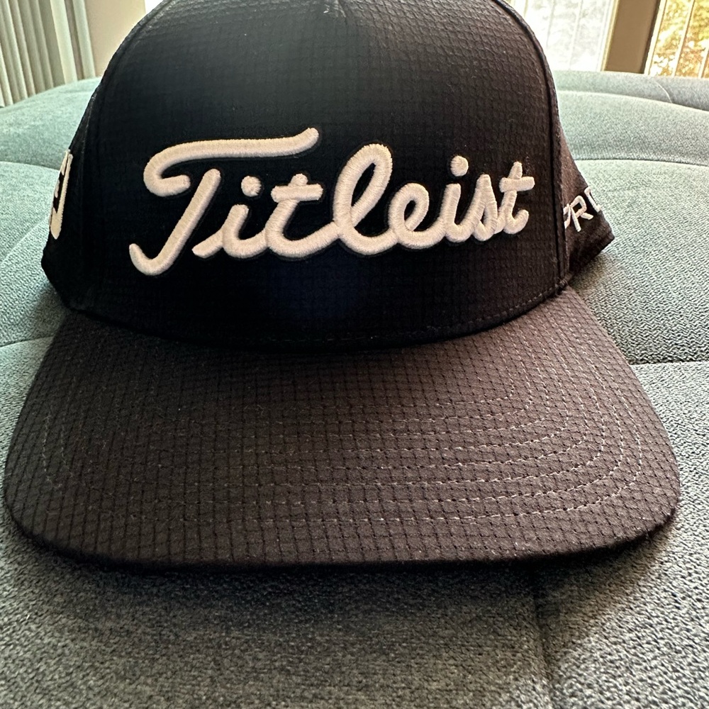 Titleist Black and White Golf Hat